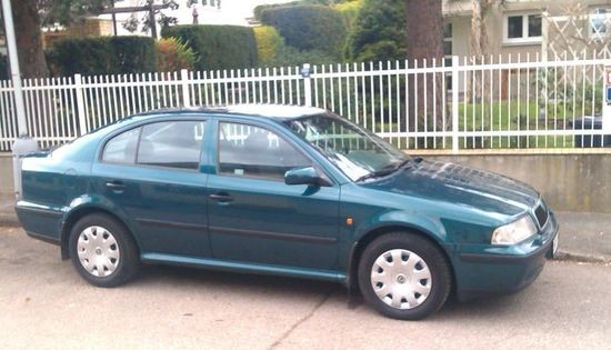 2017_04_19 nove auto 1